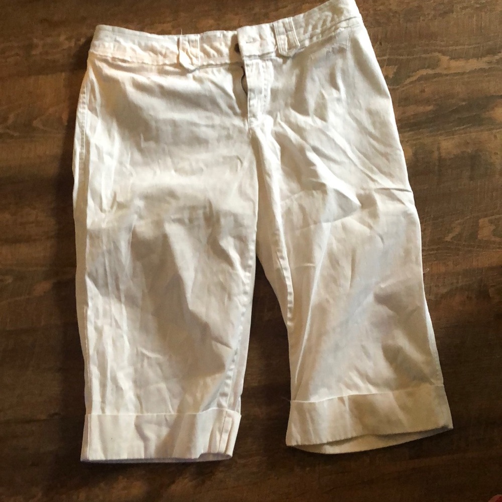 Capri pants